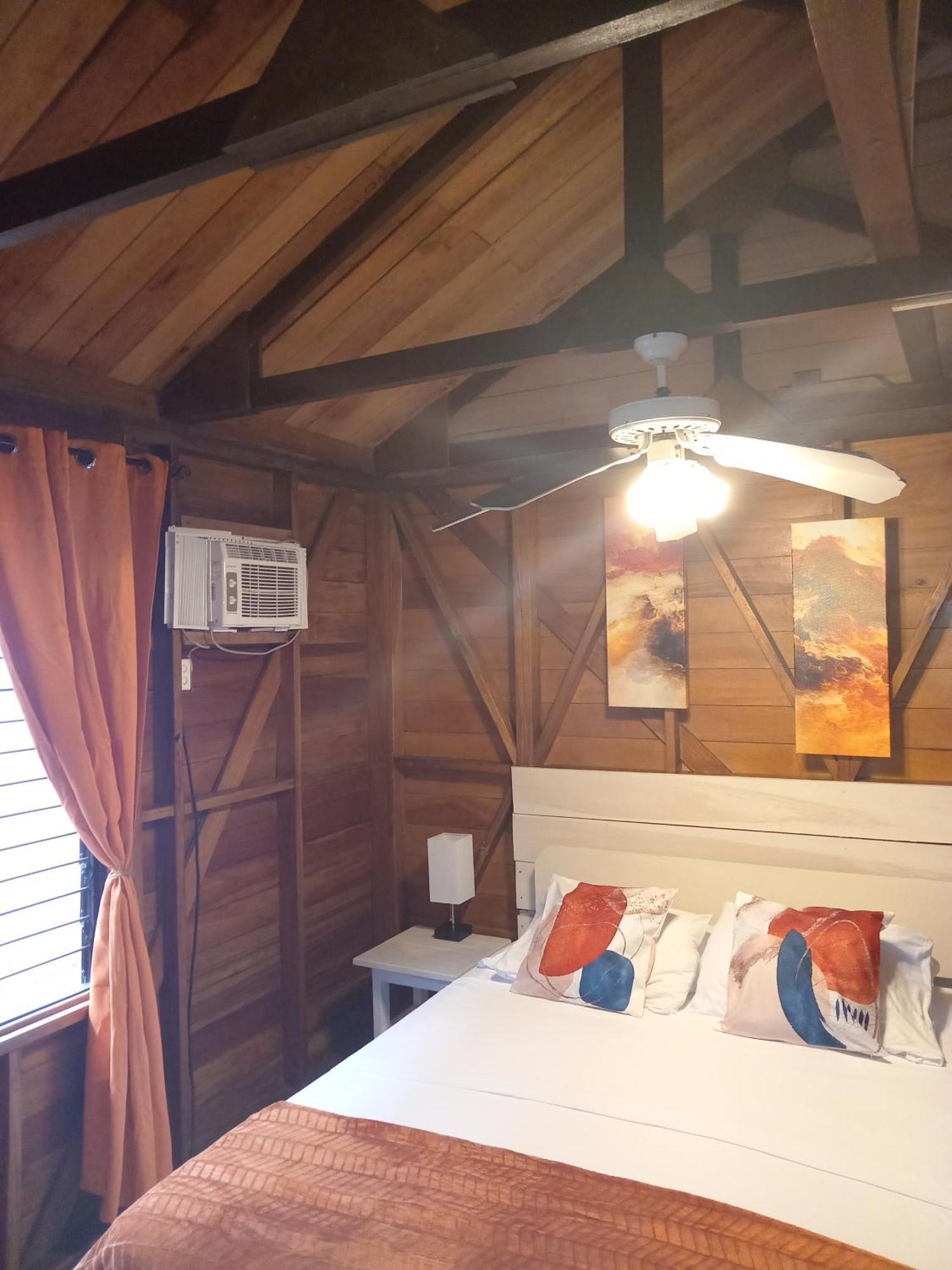 Villa Bahia Del Sol Bocas Town Bagian luar foto